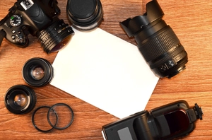 objektiv sony e-mount — ilustrace